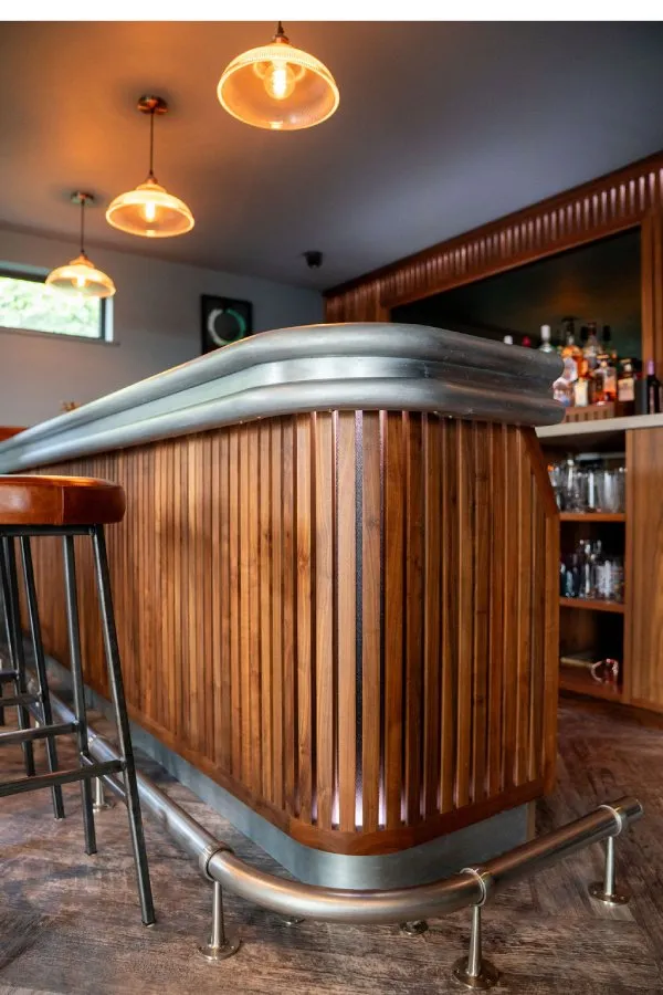 bespoke home bar and media wall - Elm Core Interiors