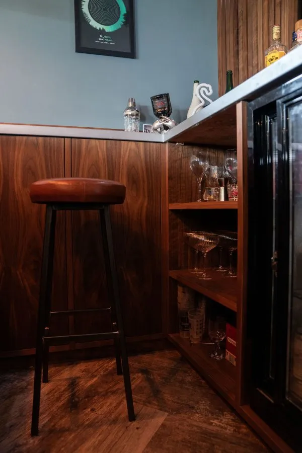 bespoke home bar and media wall - Elm Core Interiors